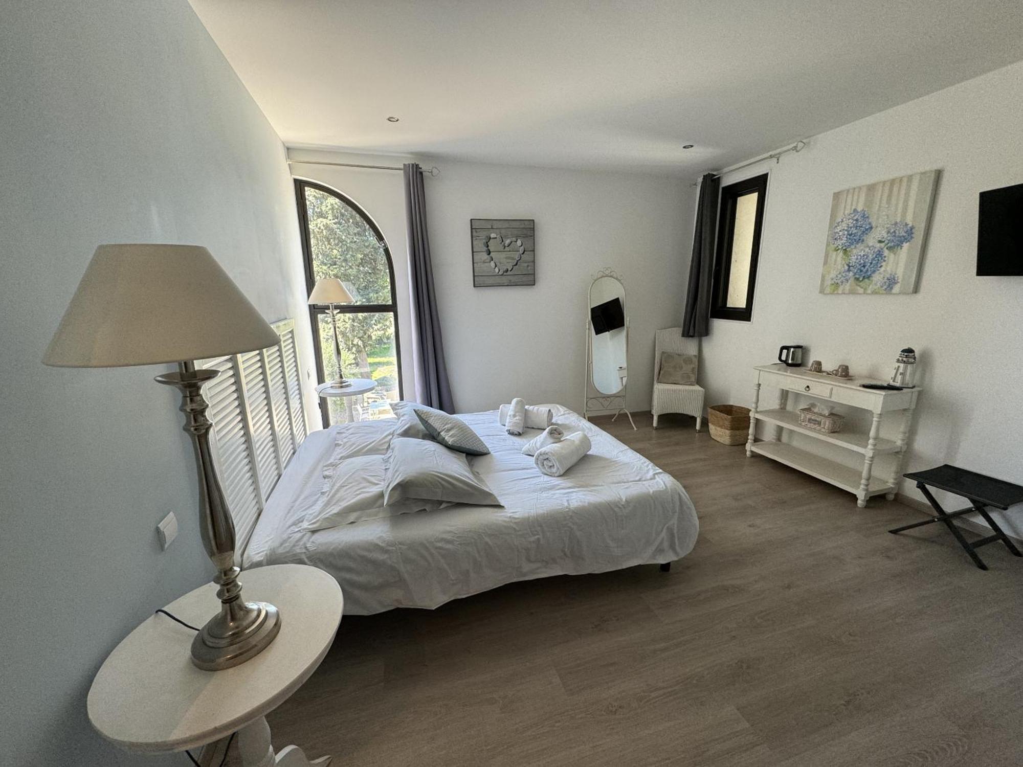 B&B Maison d'hôte Mas d'Eymard Arles Quarto foto